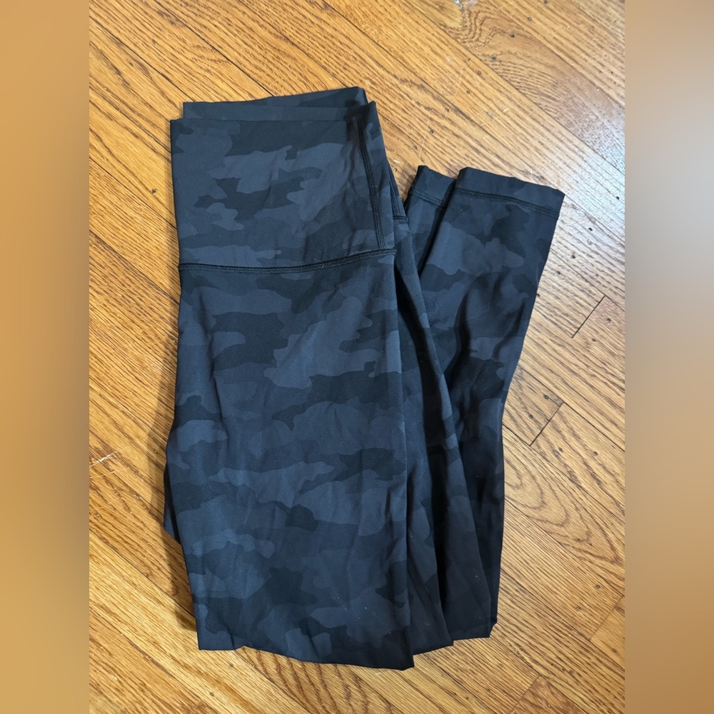 Lululemon Wunder Under Super High Rise Tight 28” Luxtreme camo